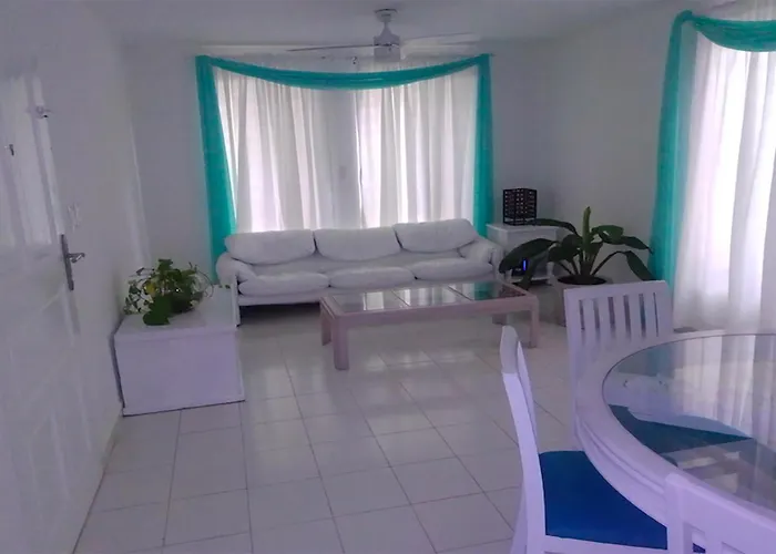 Cancun Villa Turquesa, amplia, excelente ubicación.