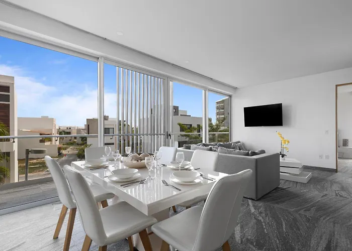 Comfy 3Br, Near The Beach