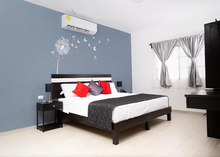 Santa Fe Studios And Suites