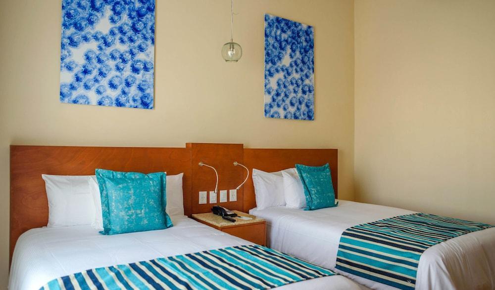 Krystal Urban & Beach Club Hotel Cancun