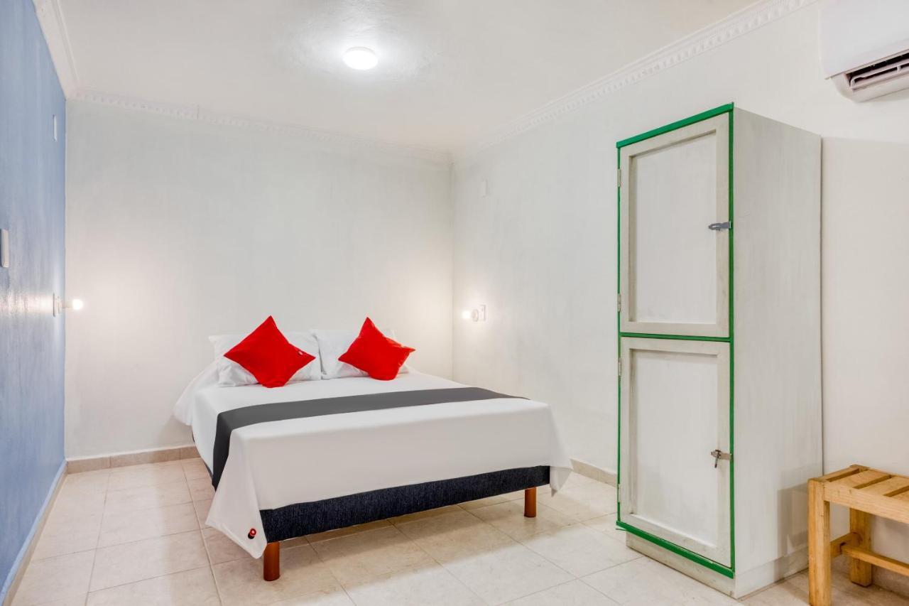 Hotel Capital O Arco Maya