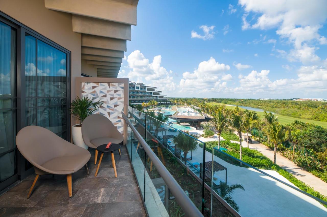 Estudio Playa Mujeres Resort