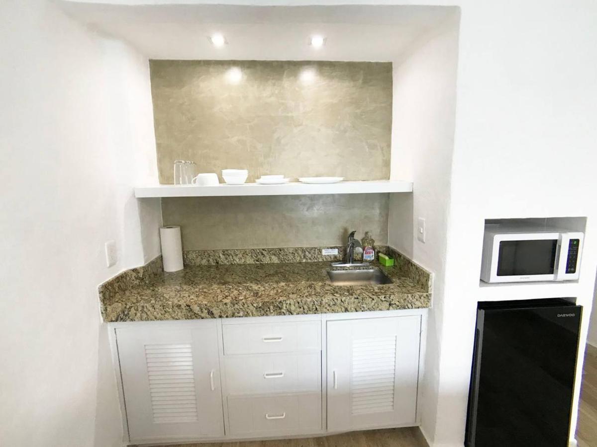 Beachfront With Kitchenette In The Zone! Aparthotel Cancun