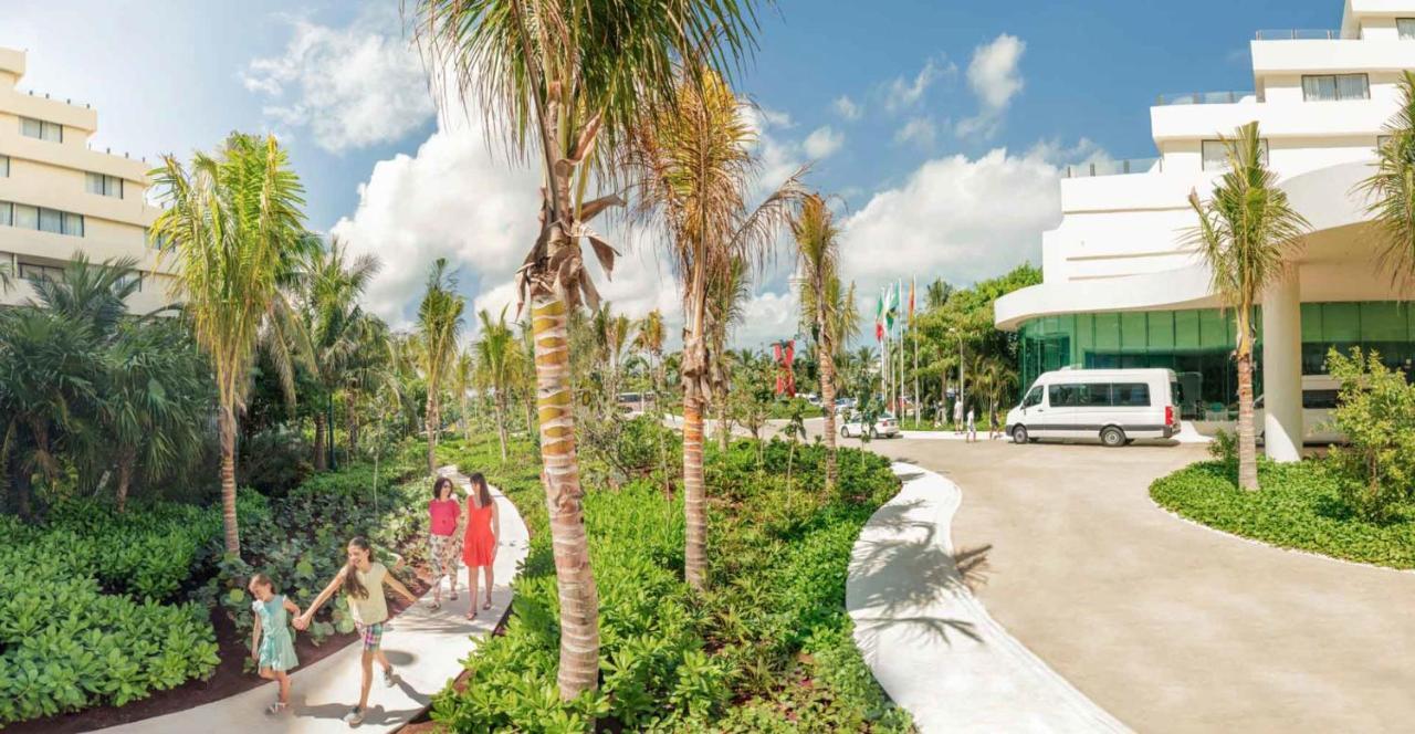Aparthotel Beachfront Getaway