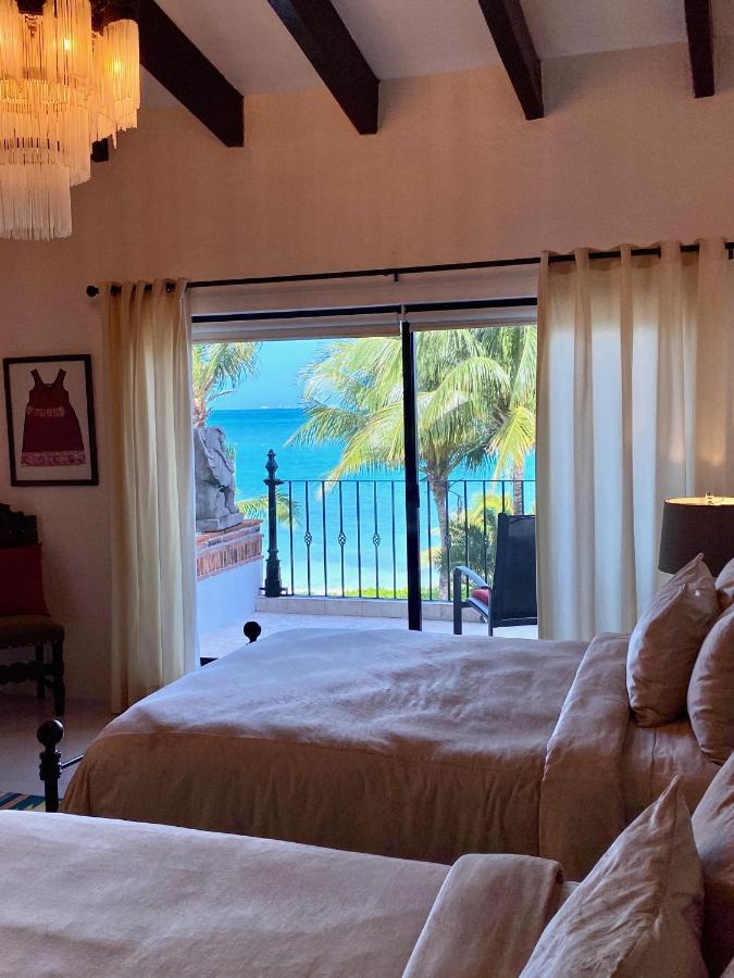 Albatros Oceanfront Luxury Hotelzone * Cancun