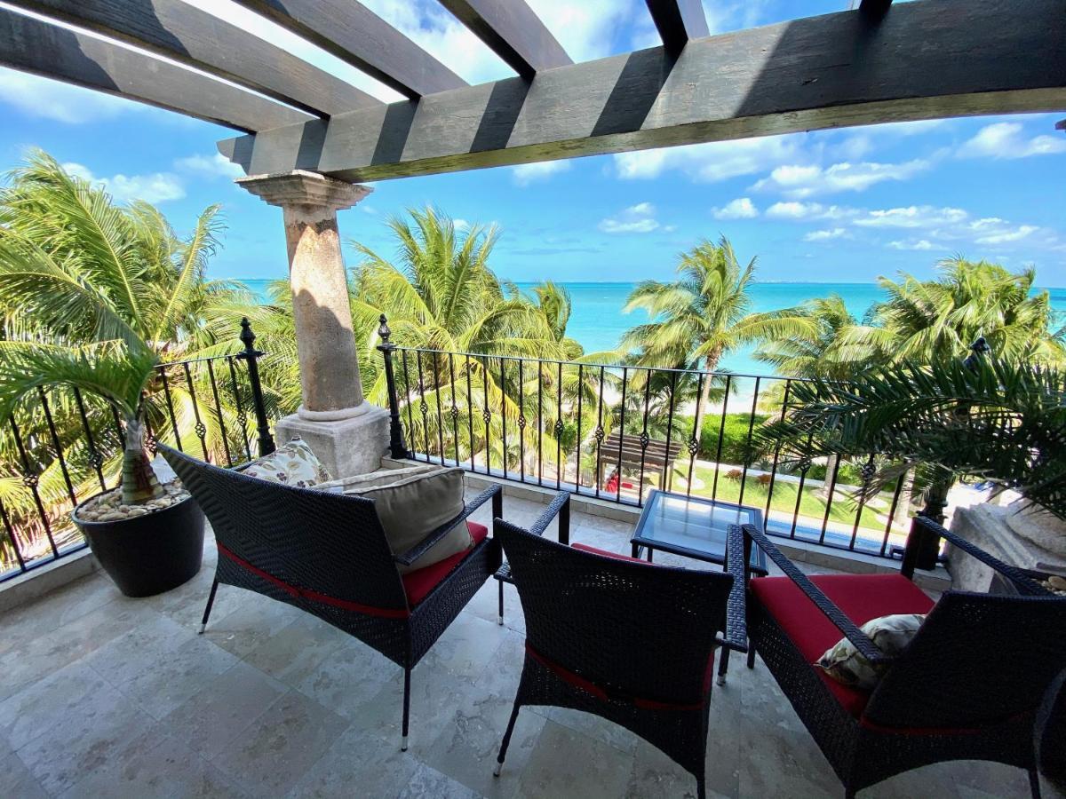Villa Albatros Oceanfront Luxury Hotelzone Cancun