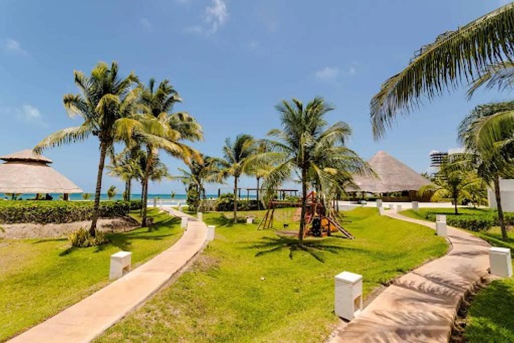 Amara Beachfront Caribe R Apartment