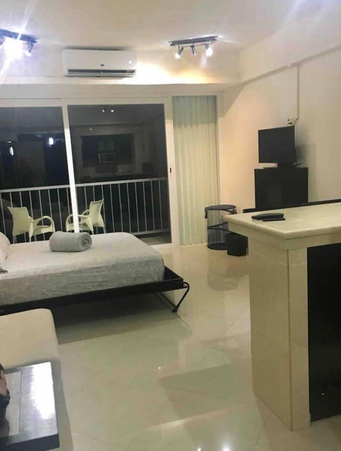 Oceanfront Prime Location Apartment *
