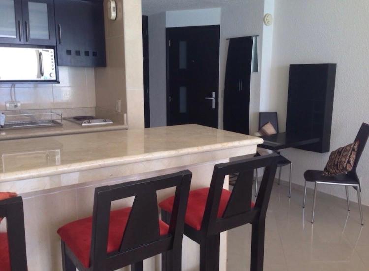 Oceanfront Prime Location Apartment *