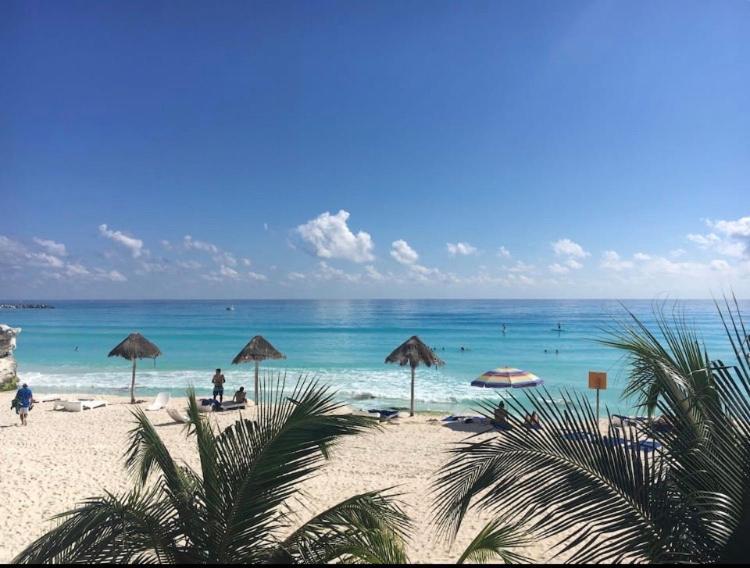 Apartment Oceanfront Prime Location Cancun