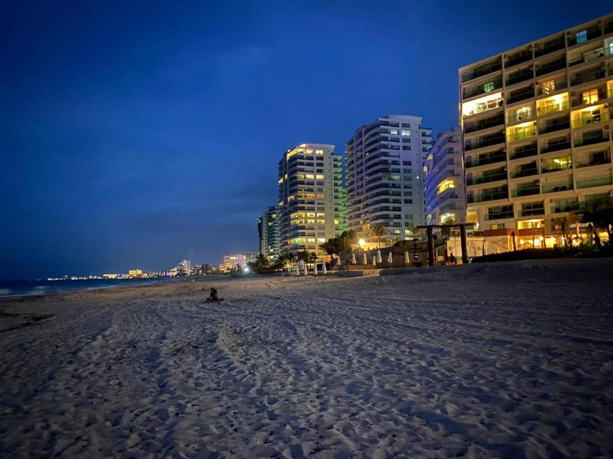 Oceanfront Prime Location Apartment