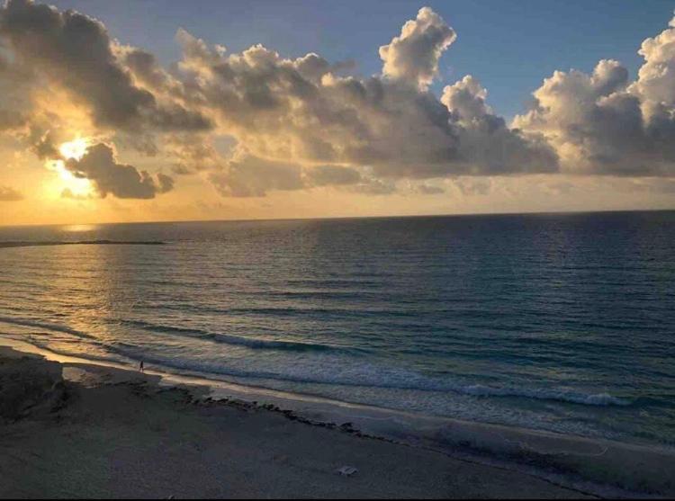 Oceanfront Prime Location Apartment *