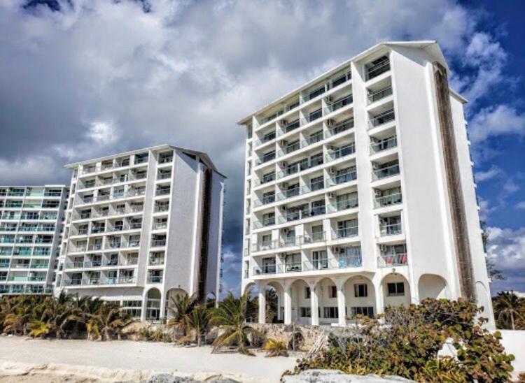 Oceanfront Prime Location Cancun