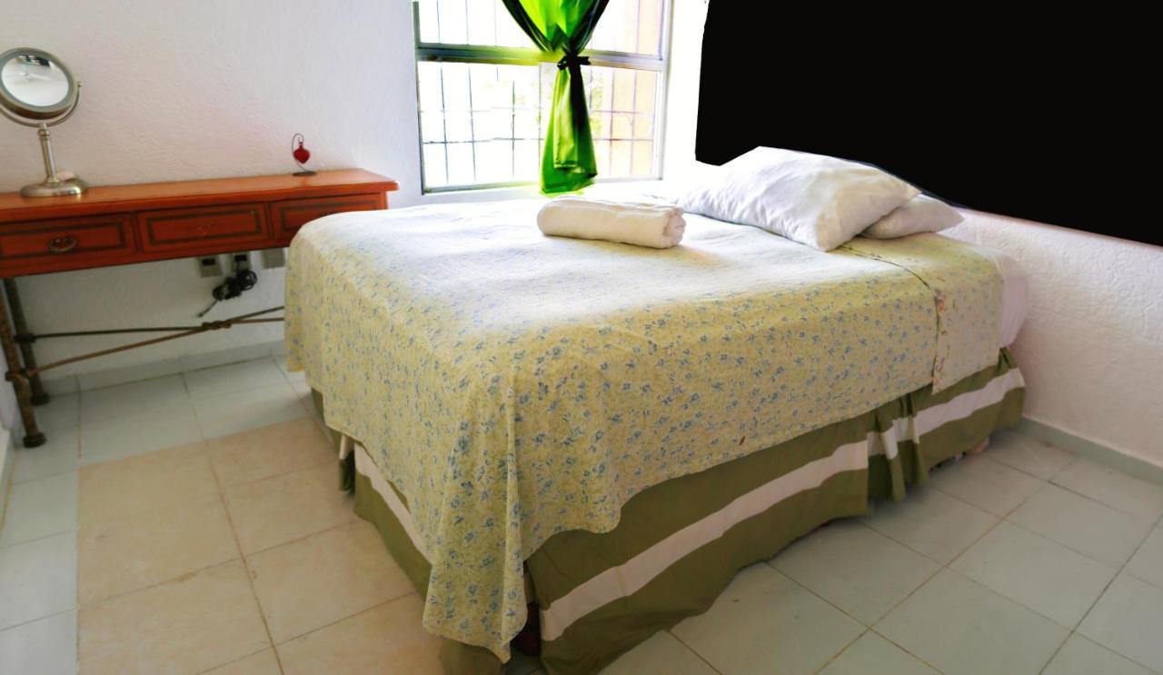 Cuarto Privado, Gran Wi-fi, Jacuzzi Rooftop, Ac Homestay Cancun