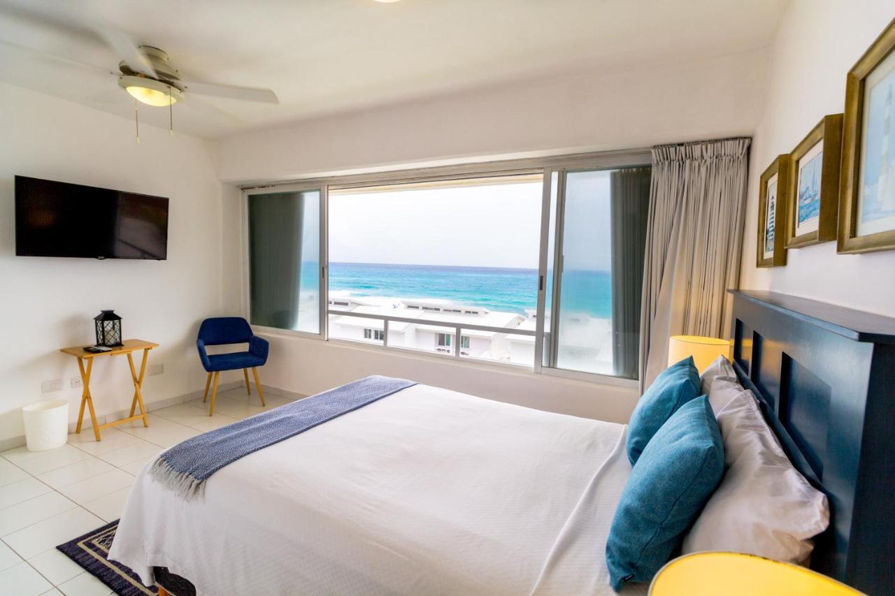 Penthouse Ocean Front, Steps To The Beach Apartment *