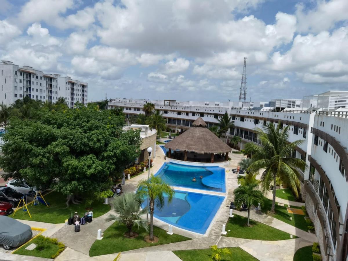 Cleo * Cancún