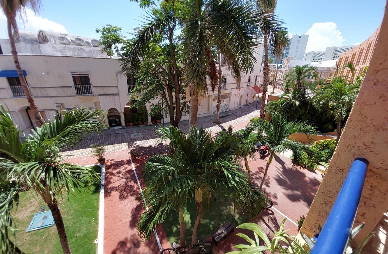 - Zone Cancun