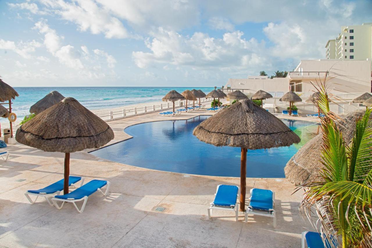 Apartment Oceanfront White For Families Cancun