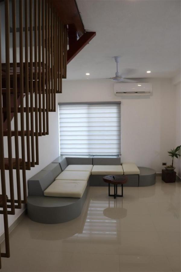 Torres Del Sol Apartment