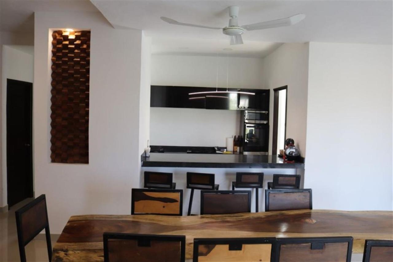Torres Del Sol Apartment *