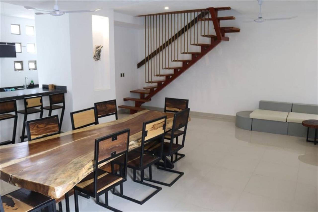 Torres Del Sol Apartment *