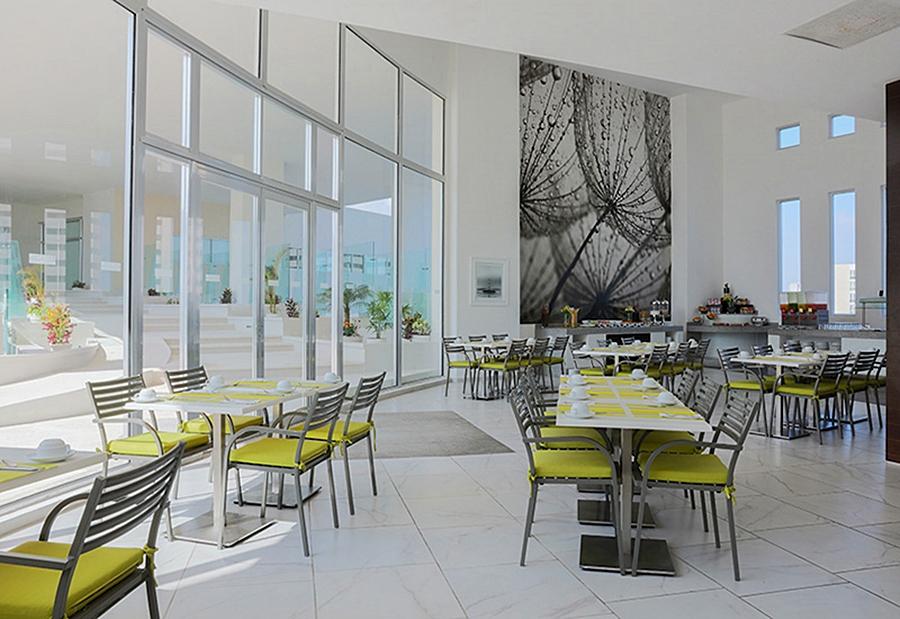 Krystal Urban & Beach Club Hotel 4*