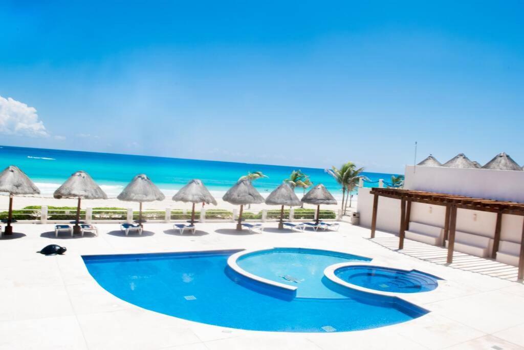 Apartment Beachfront Marlin 107 Cancún