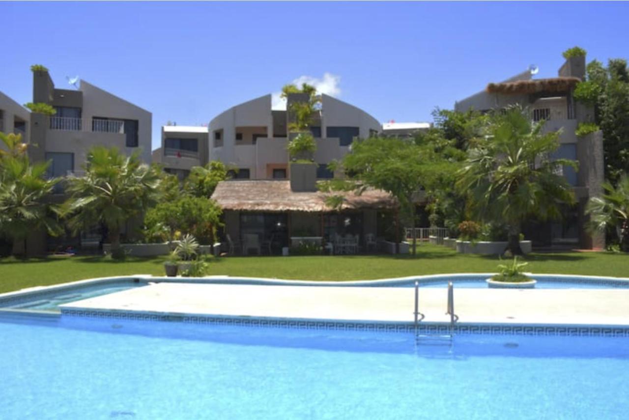La Marina *