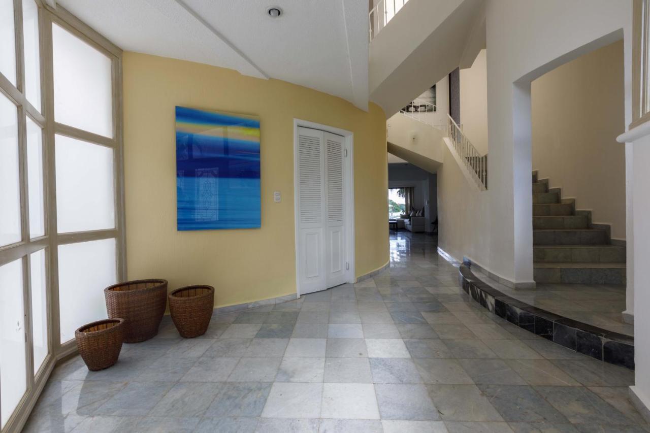La Marina Villa