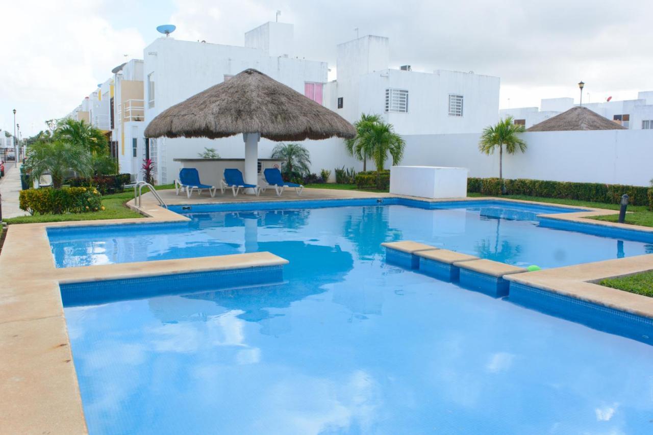 Cozy House In With Access To Pool Holiday home *