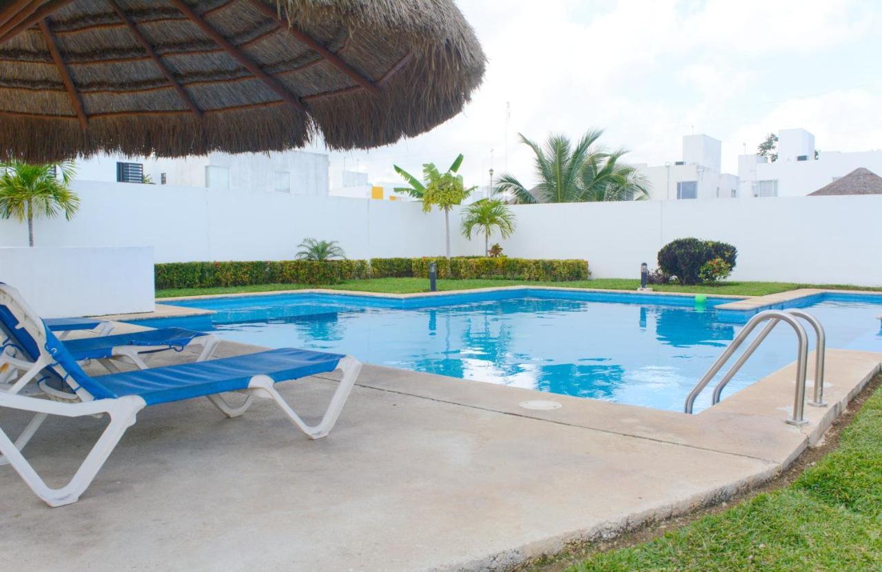 Cozy House In With Access To Pool Cancun