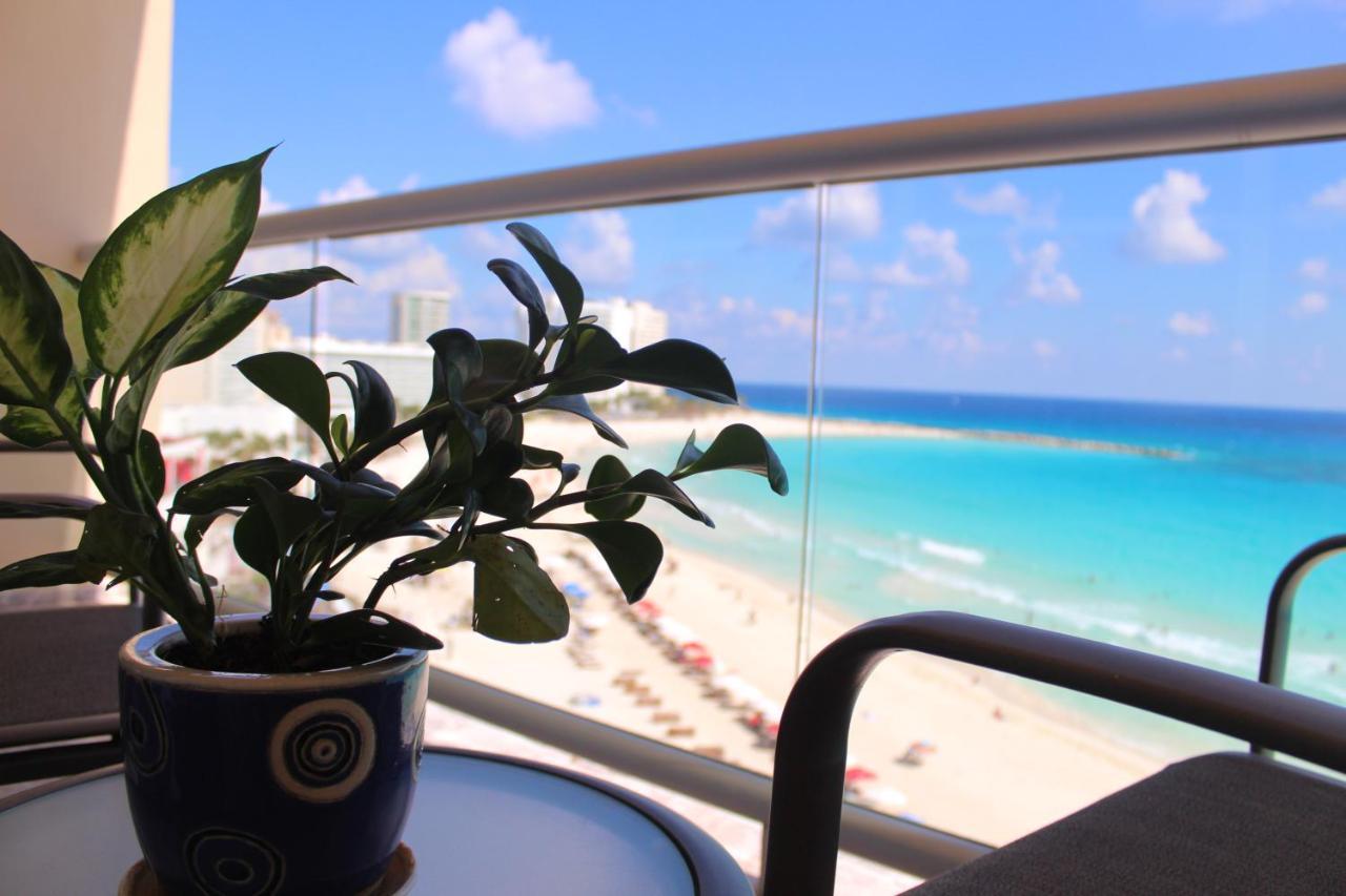 Oceanside - Stunning Views, Ideal Location