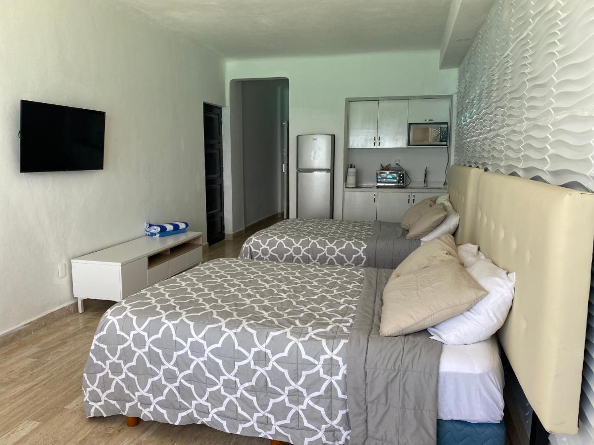 Plaza Apartment *