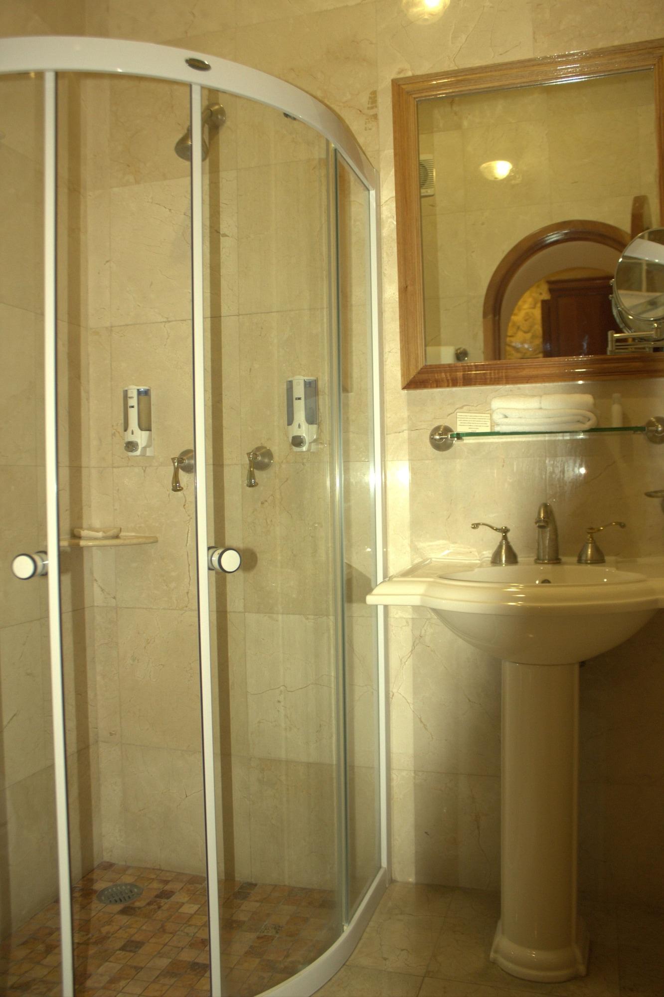 Apartment International