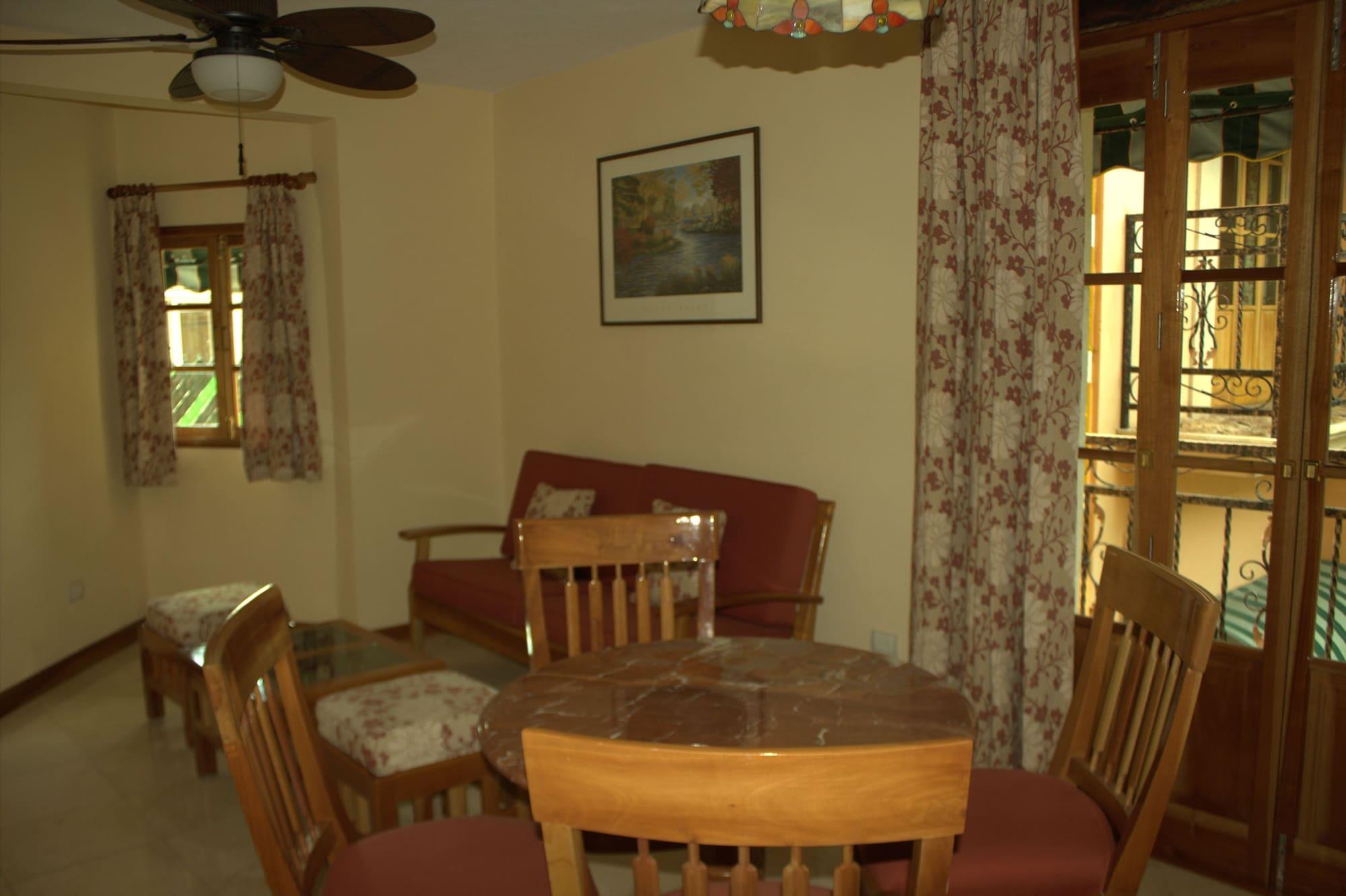 International Apartment *