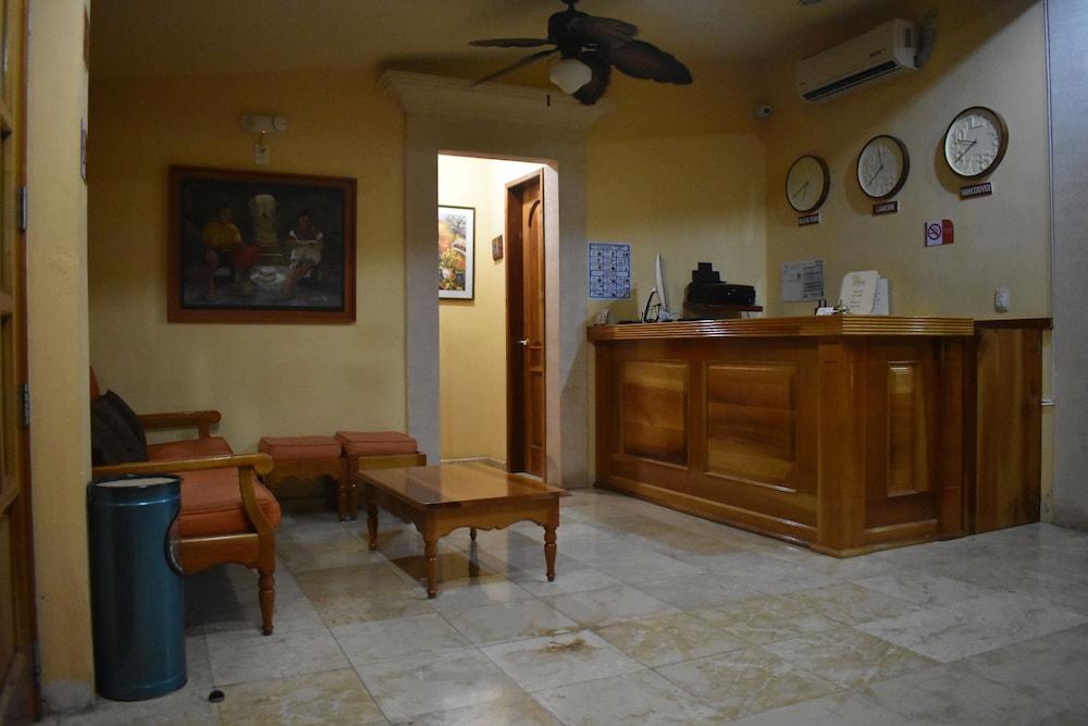 International Apartment Cancun