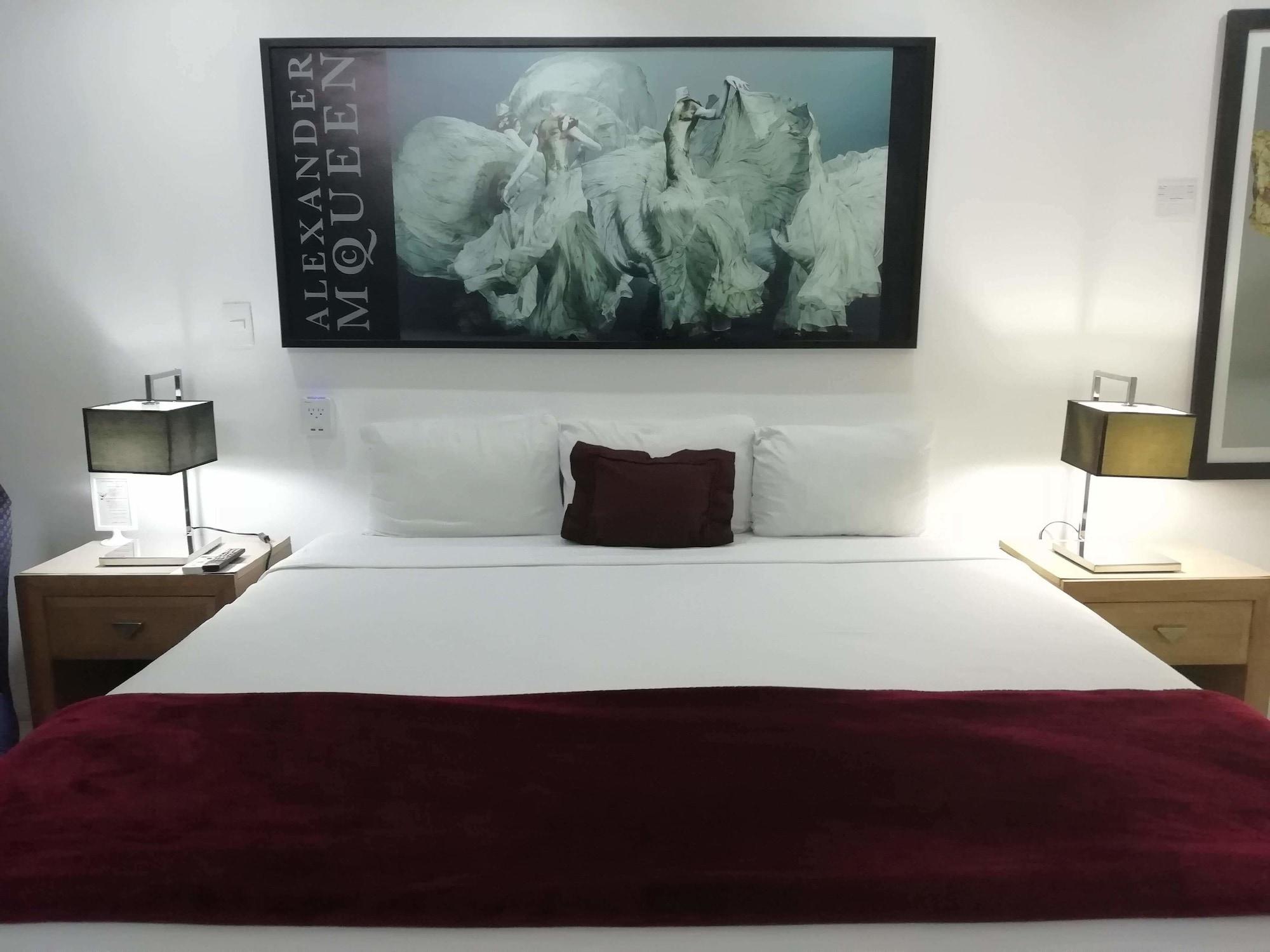 Mayafair Design Hotel 4*