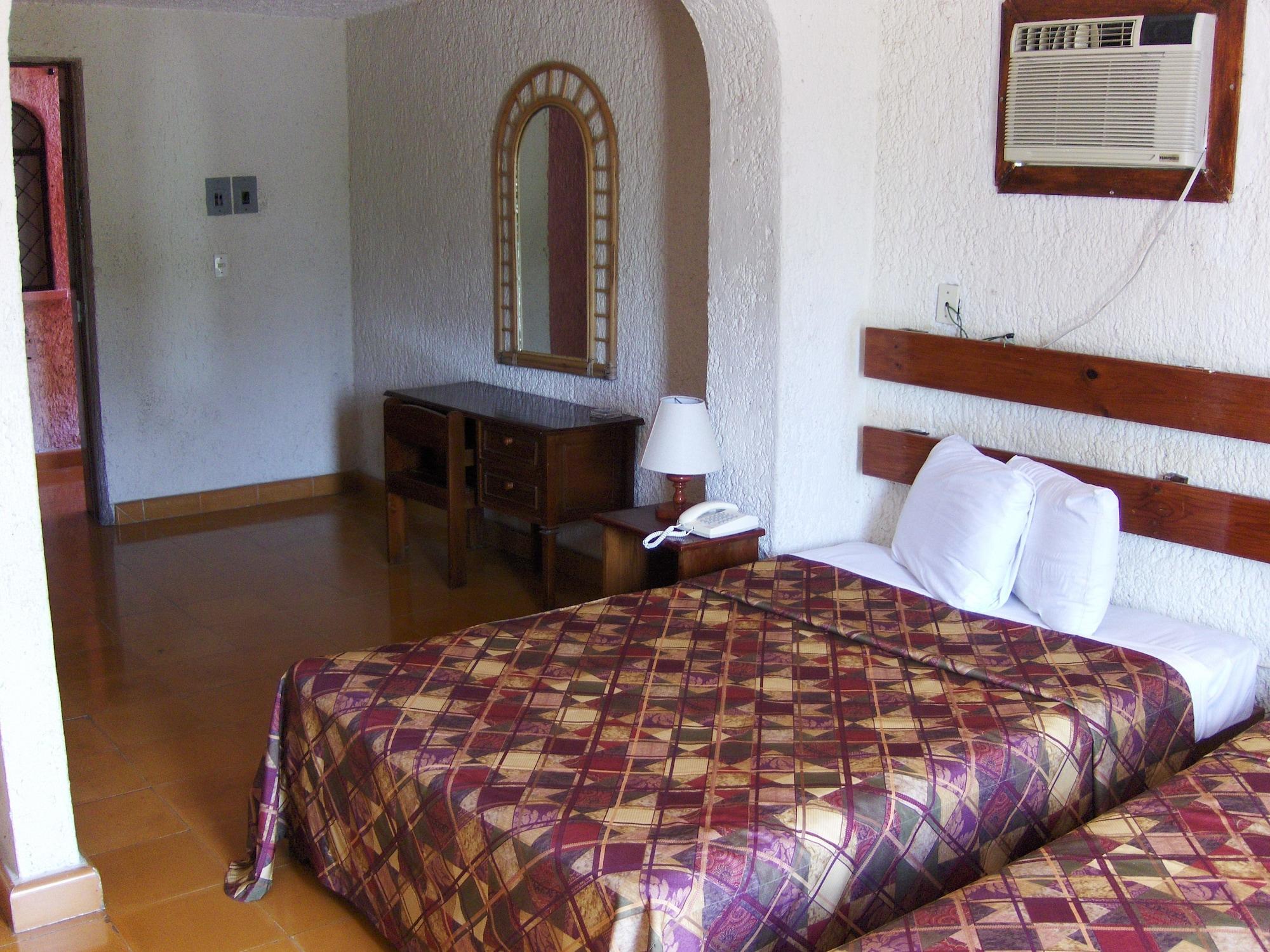 Hotel Tankah 2*