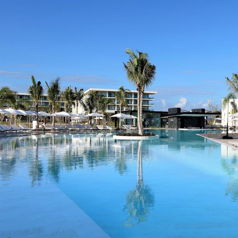 Resort Grand Palladium Select Costa Mujeres 5*