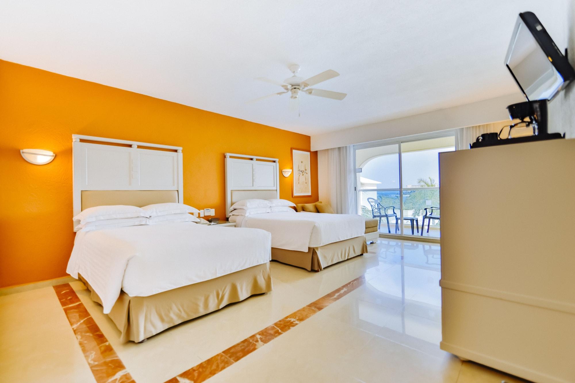 Occidental Costa Resort 4*