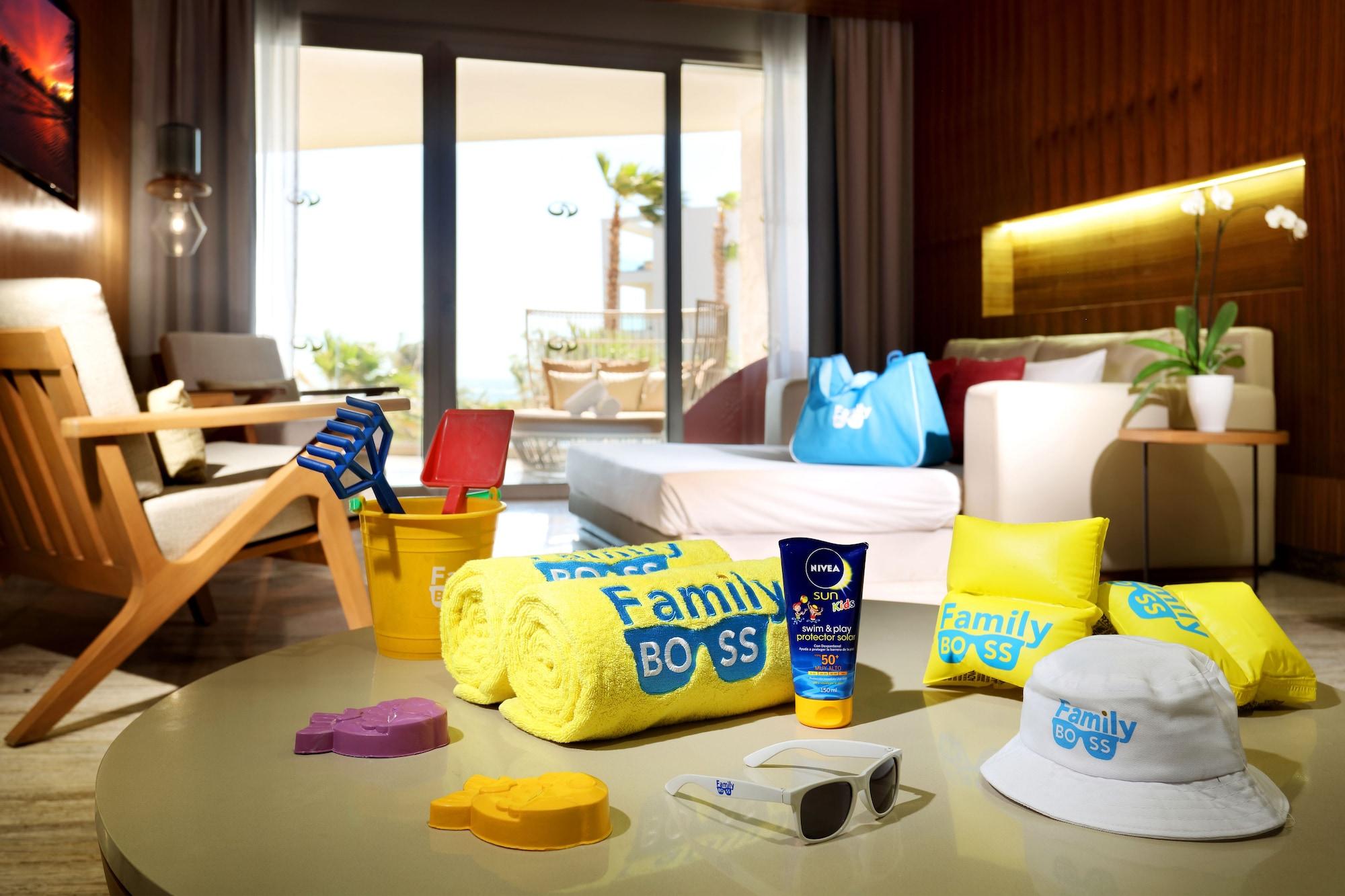 Grand Palladium Select Costa Mujeres Resort 5*