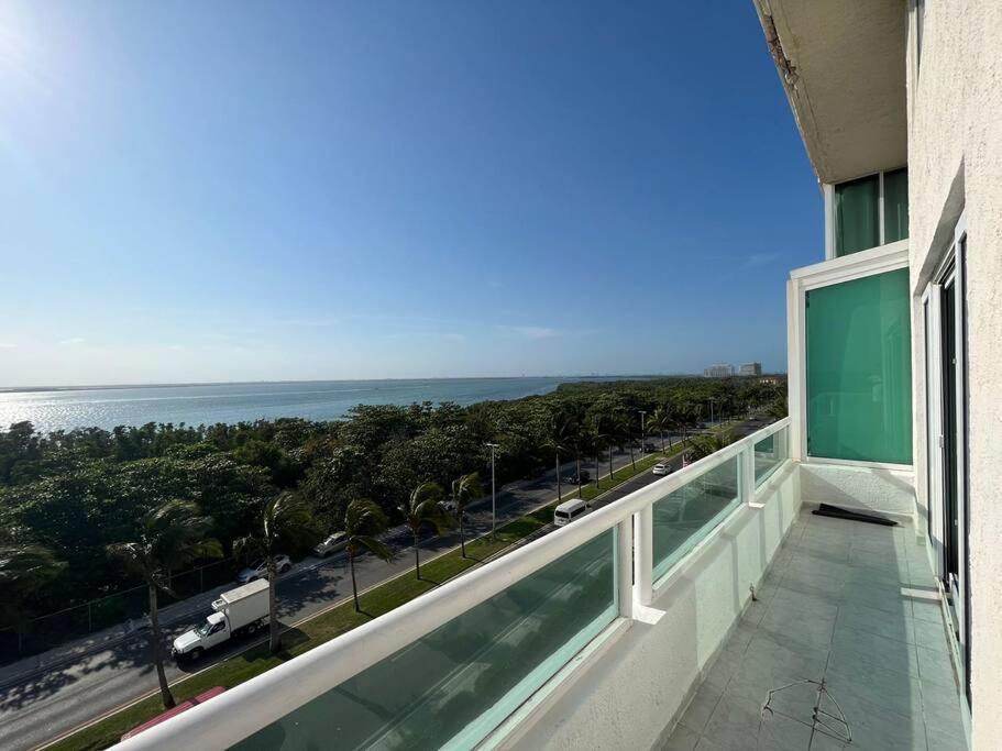 Panoramic Oceanview Private Rooftop Brisas1409 Apartment Cancún