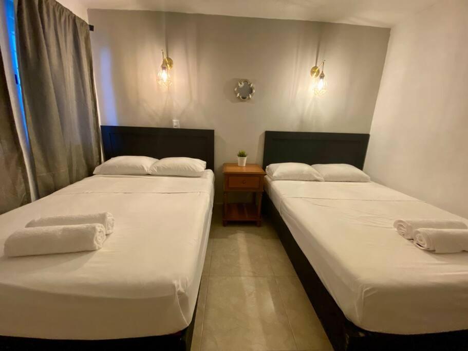 Cozy 3b2br Centric Location Pool Wifi Apartment