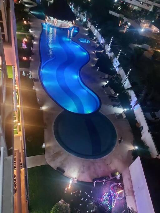 Apartment Cozy Confortable 10 Min Zone 2 Jacuzy