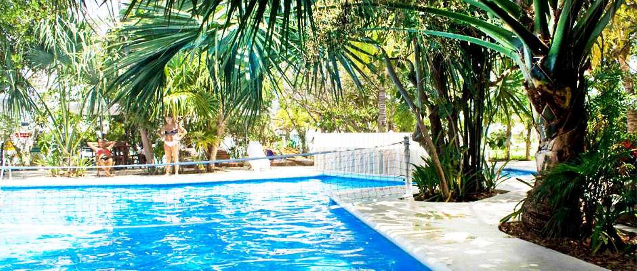 Sotavento & Yacht Club Hotel Cancún