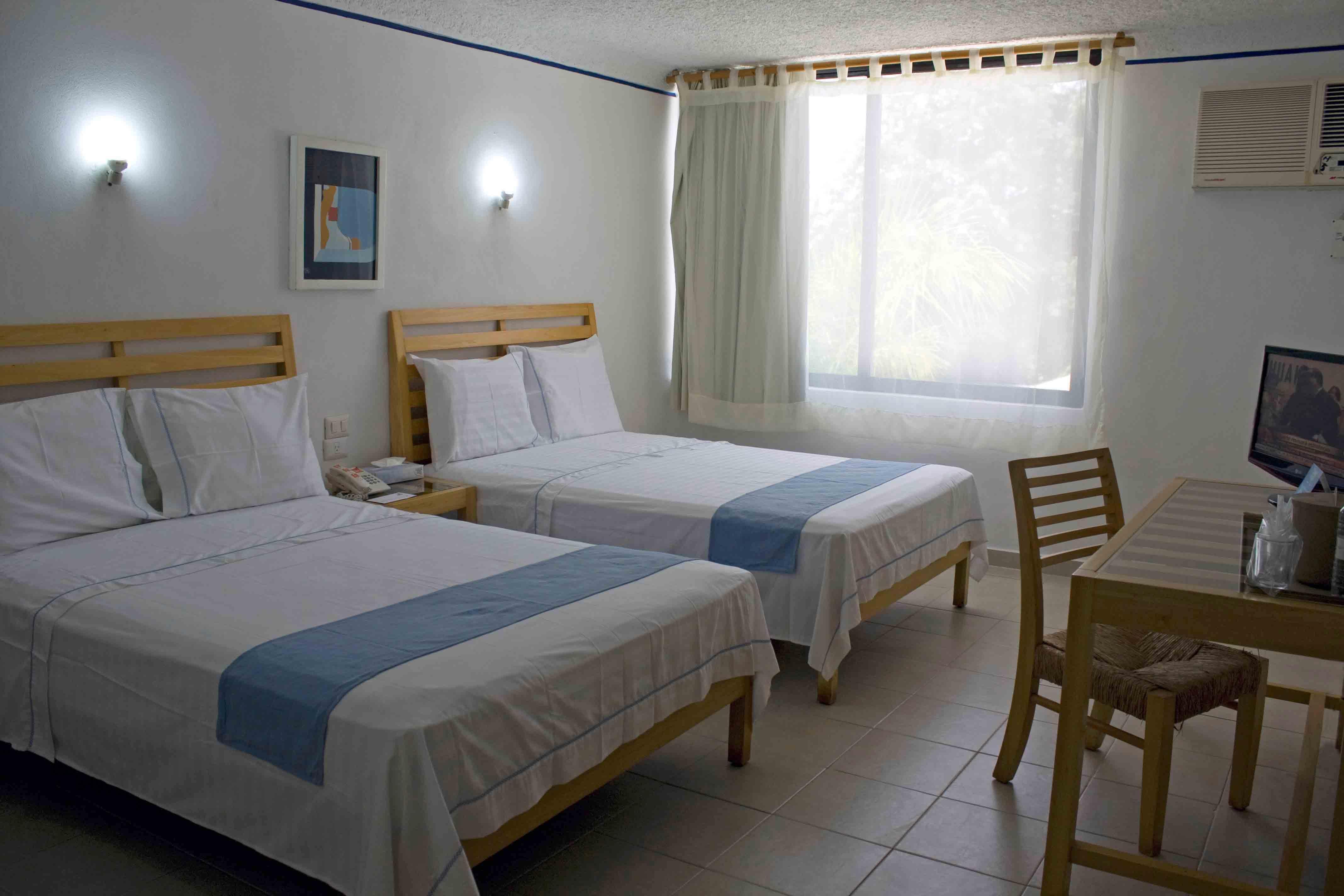 Sotavento & Yacht Club 3* Cancún