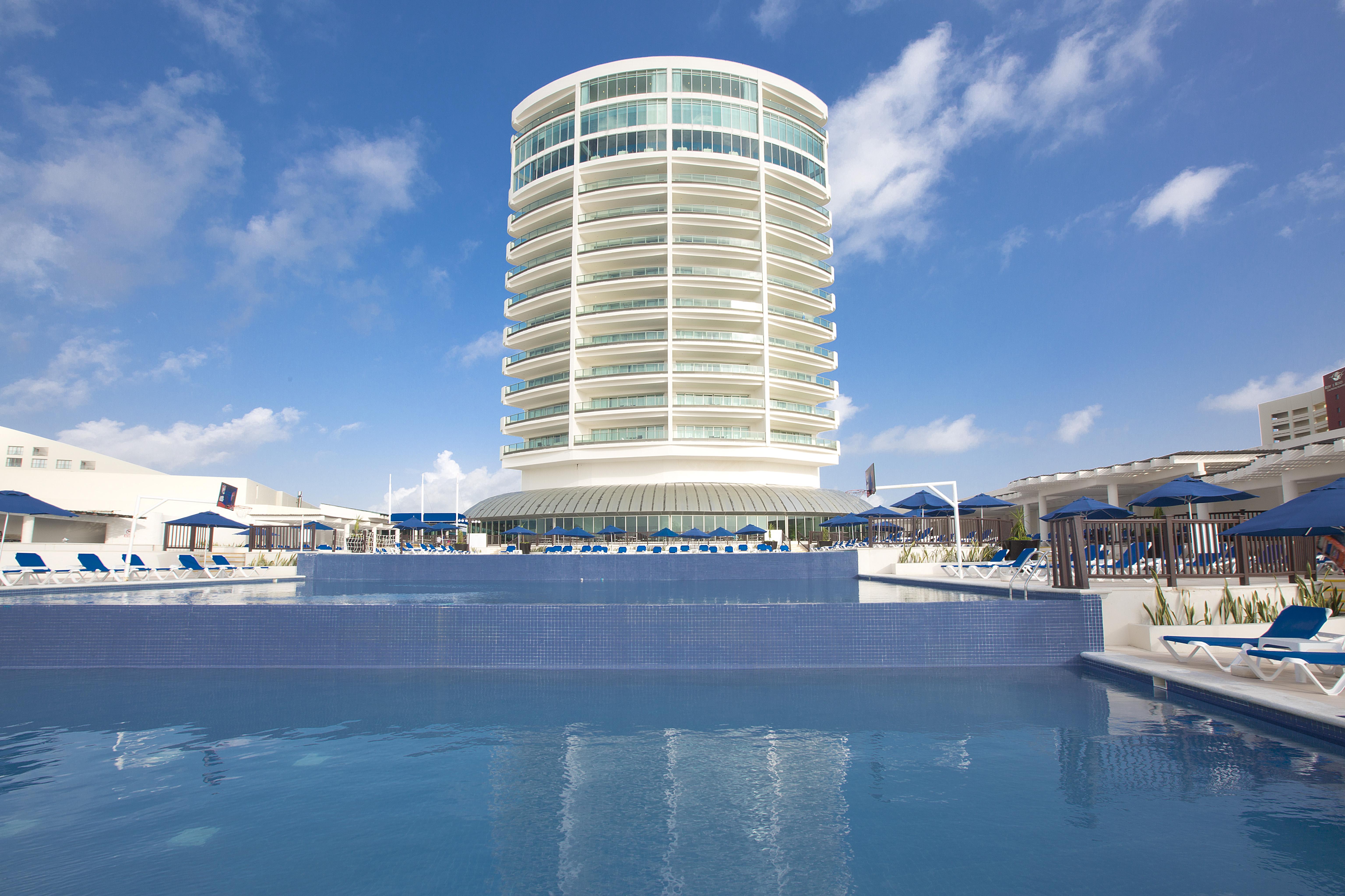 Seadust Family Resort 5*