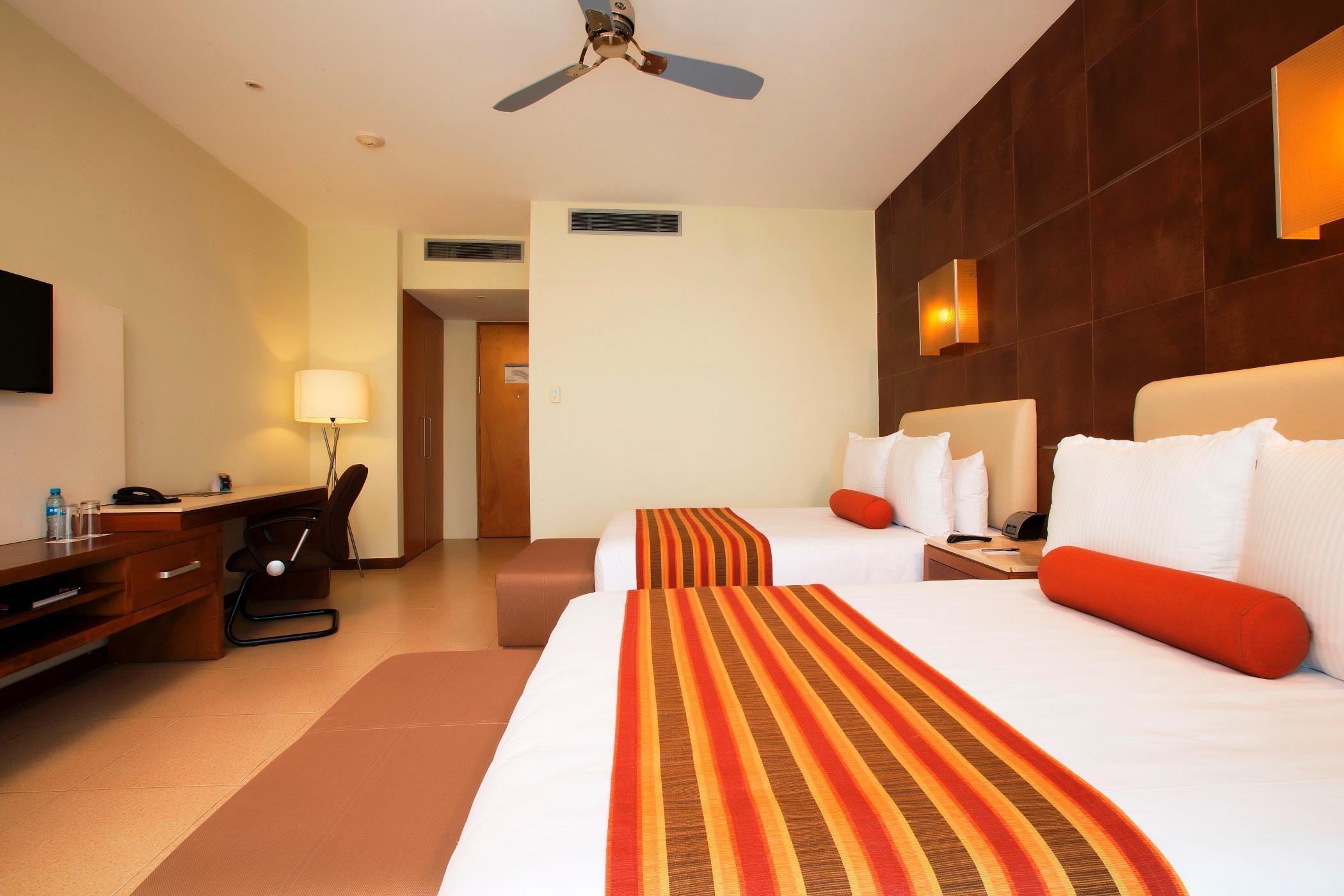 Krystal Urban & Beach Club Hotel
