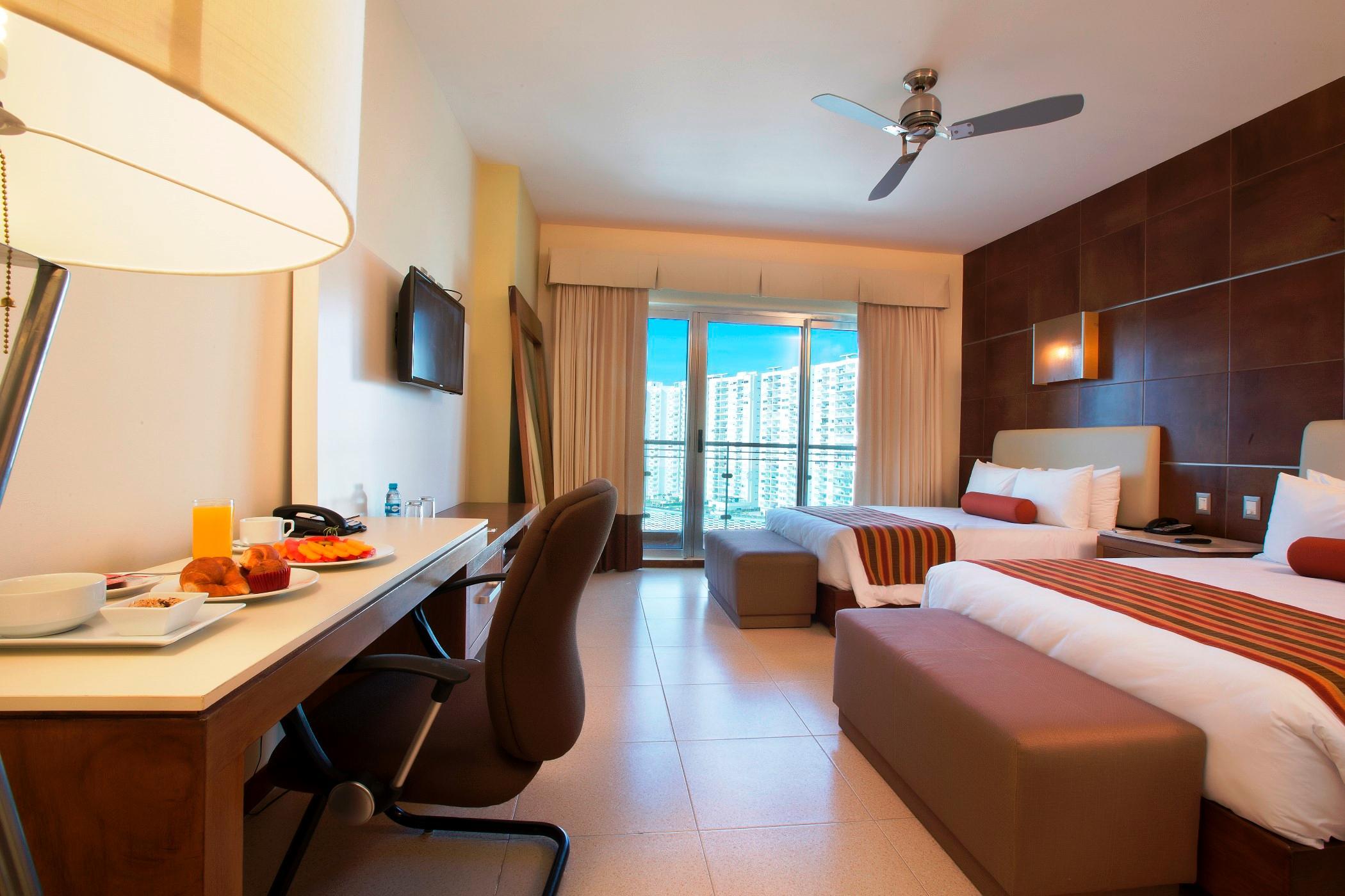 Krystal Urban & Beach Club Hotel