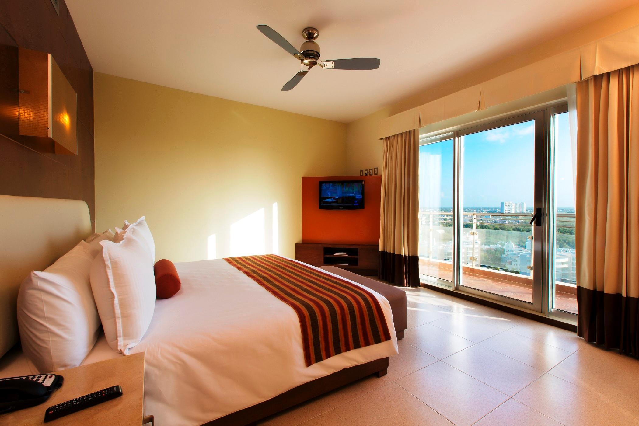 Krystal Urban & Beach Club 4* Cancun